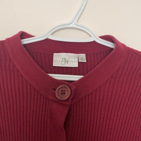 Studio Works   Burgundy Three Button Cardigan Sweater  Women's Size Med - Picture 5 of 10